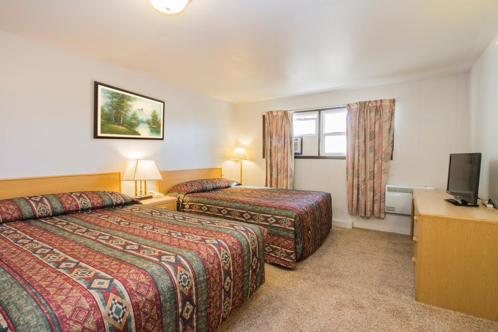 Lagana Hotel Lanigan Екстериор снимка